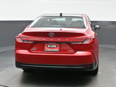 Used 2026 Toyota Camry XLE AWD/4WD image 5