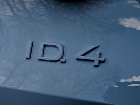 Certified 2023 Volkswagen ID.4 Pro RWD image 29