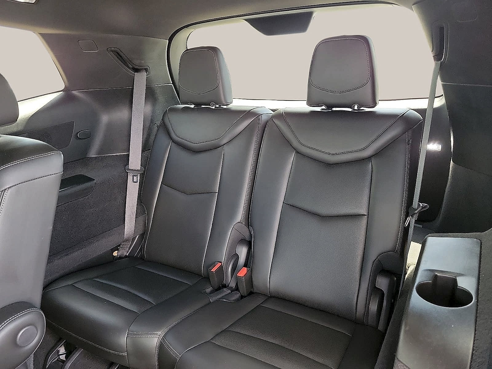 Certified 2025 Cadillac XT6 Premium Luxury AWD/4WD image 9