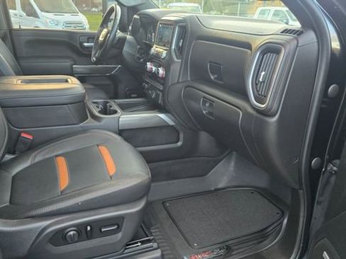 Used 2021 GMC Sierra 2500 AT4 w/ AT4 Preferred Package image 19