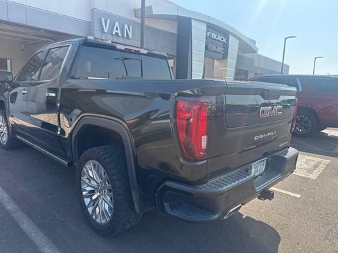 Used 2019 GMC Sierra 1500 Denali w/ Denali Ultimate Package AWD/4WD image 7