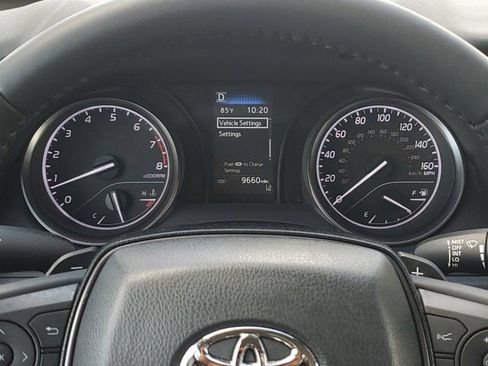 Used 2023 Toyota Camry SE image 24