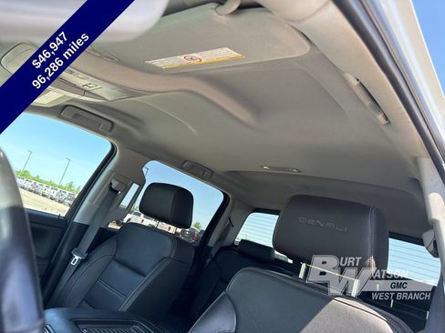 Used 2019 GMC Sierra 2500 Denali w/ Duramax Plus Package AWD/4WD image 31