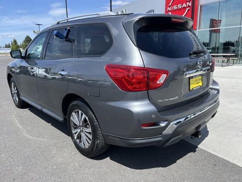 Certified 2019 Nissan Pathfinder SV image 6
