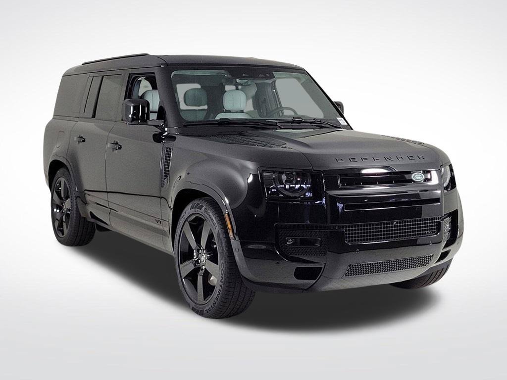 Used 2025 Land Rover Defender 130 V8 AWD/4WD image 7