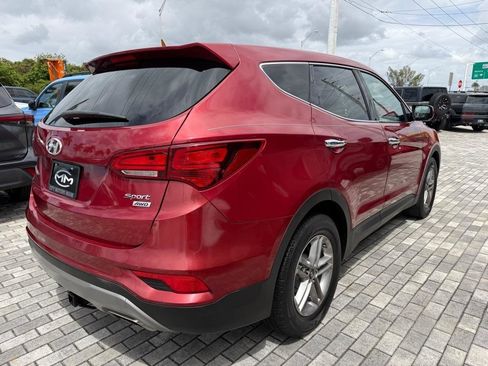 Used 2017 Hyundai Santa Fe Sport image 9