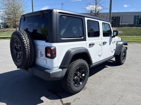 Certified 2022 Jeep Wrangler Unlimited Sport image 9