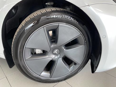 Used 2022 Tesla Model 3 image 9