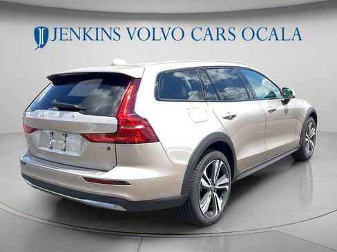 New 2026 Volvo V60 B5 Cross Country Plus w/ Protection Package Premier AWD/4WD image 3