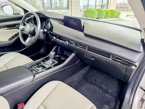 Used 2025 MAZDA MAZDA3 s image 12