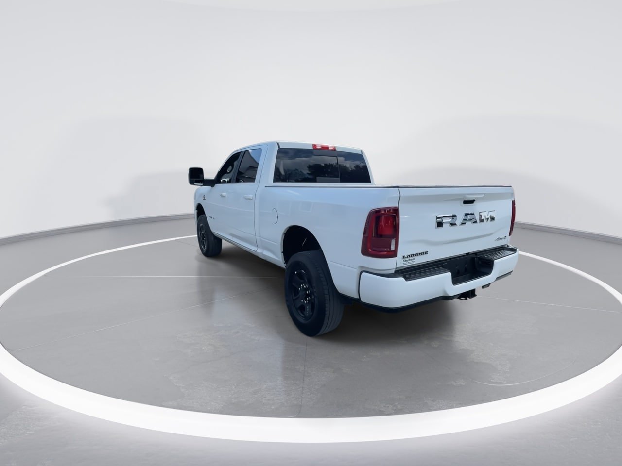 Used 2026 RAM 2500 Laramie AWD/4WD image 14