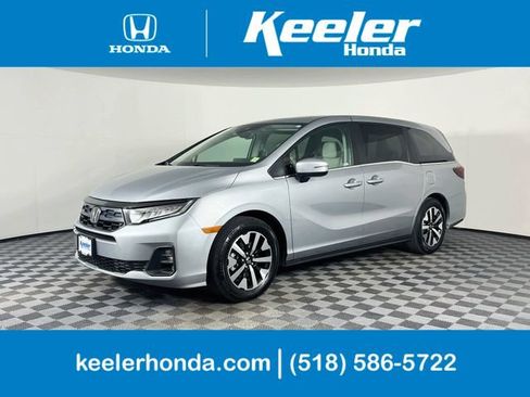 Certified 2026 Honda Odyssey EX-L image 1