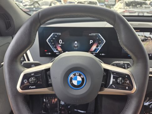 Used 2024 BMW iX xDrive50 w/ Sport Package AWD/4WD image 24