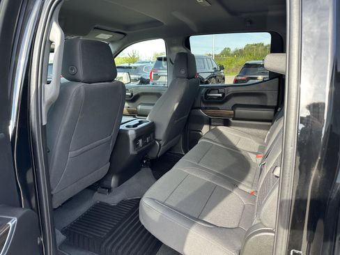 Used 2021 Chevrolet Silverado 1500 RST w/ Redline Edition AWD/4WD image 13