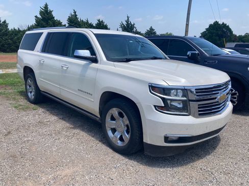 Used 2015 Chevrolet Suburban LTZ AWD/4WD image 9