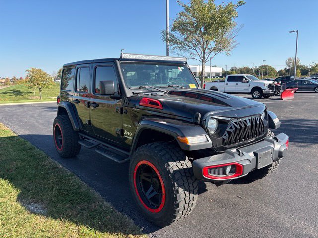 Used 2018 Jeep Wrangler Unlimited Sahara w/ Uconnect 4C Nav & Sound Group AWD/4WD image 3