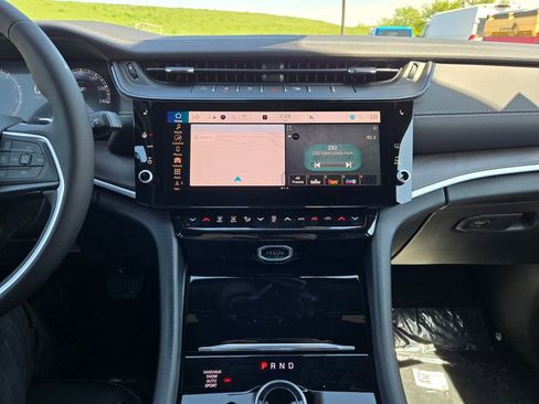 New 2026 Jeep Grand Cherokee L Limited AWD/4WD image 19