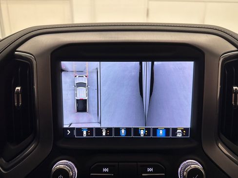 Used 2023 GMC Sierra 2500 SLT w/ SLT Premium Package image 43