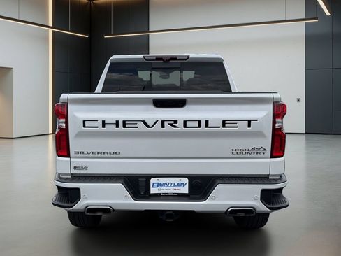 Certified 2023 Chevrolet Silverado 1500 High Country w/ Technology Package AWD/4WD image 5