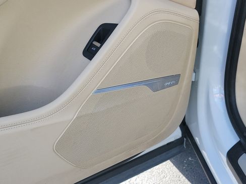 Used 2017 Audi Q7 3.0T Prestige image 21