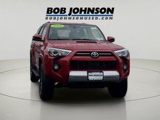 Used 2022 Toyota 4Runner TRD Off-Road Premium w/ Moonroof Package AWD/4WD video 1