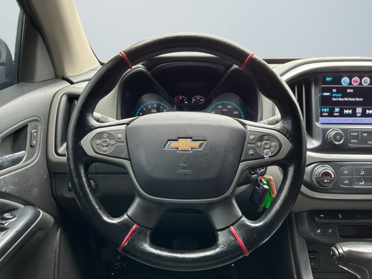 Used 2017 Chevrolet Colorado LT w/ Luxury Package, Chrome RWD image 11