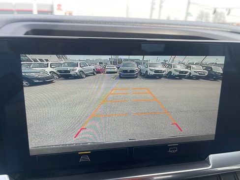 Used 2023 Chevrolet Silverado 1500 LT image 13