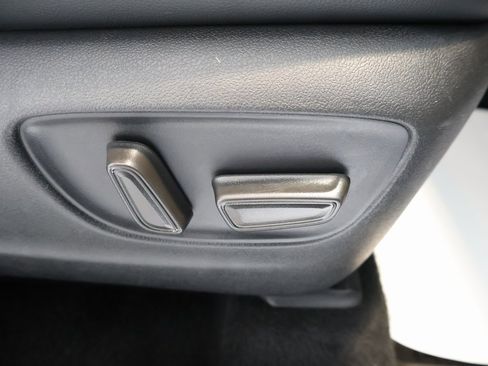 Used 2022 Toyota Highlander XSE image 37