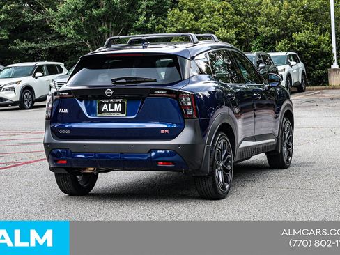 Used 2025 Nissan Kicks SR w/ SR Premium Package FWD image 6