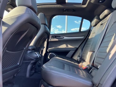 Used 2019 Alfa Romeo Stelvio Ti Sport w/ Quick Order Package 22S Sport AWD/4WD image 30