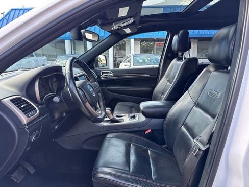 Used 2017 Jeep Grand Cherokee Limited 75th Anniversary AWD/4WD image 10