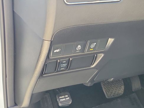 Certified 2022 Nissan Armada Platinum w/ Captain's Chairs Package image 29