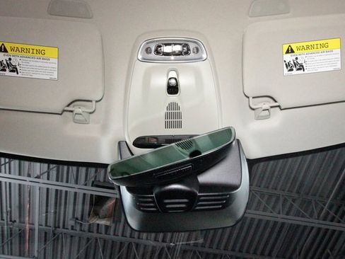 Certified 2022 Volvo XC90 T6 Momentum image 7