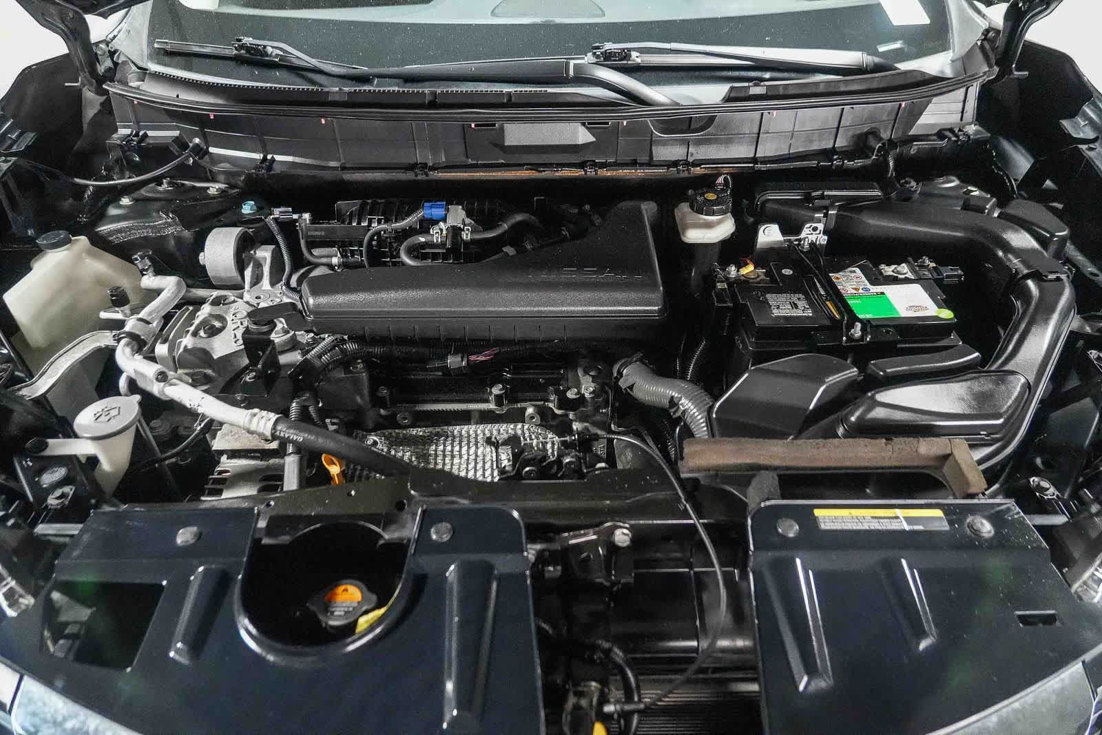 Used 2019 Nissan Rogue SV w/ Sun & Sound Touring Package AWD/4WD image 28