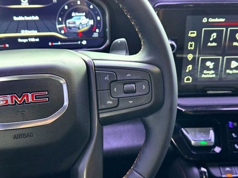 Used 2024 GMC Sierra 1500 AT4 w/ Technology Package AWD/4WD image 29
