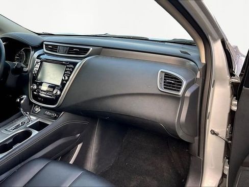 Used 2024 Nissan Murano SV image 18