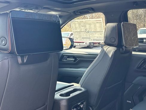New 2026 GMC Yukon XL AT4 w/ AT4 Premium Plus Package image 23