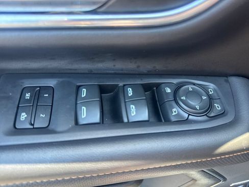 Used 2023 GMC Yukon XL AT4 w/ LPO, Floor Liner Package AWD/4WD image 20