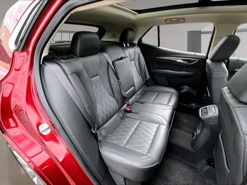 Used 2023 Buick Envision Avenir FWD image 29