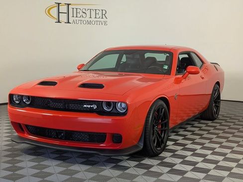 Used 2023 Dodge Challenger SRT Hellcat RWD image 4