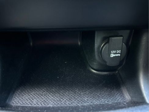 Used 2014 Dodge Charger SXT RWD image 29
