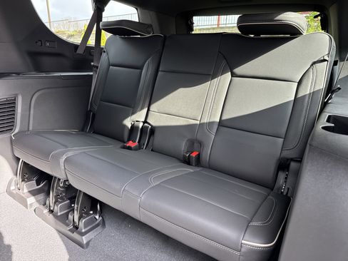 New 2026 GMC Yukon XL Elevation w/ Elevation Premium Package image 33