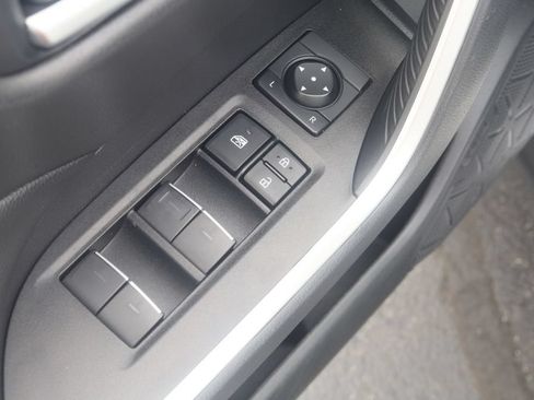 Used 2025 Toyota RAV4 XLE w/ Weather Package AWD/4WD image 25