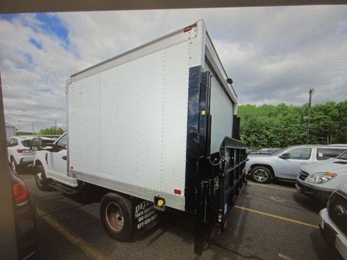 Used 2020 Ford F350 XL RWD image 3