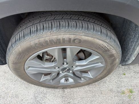 Used 2022 Kia Seltos S FWD image 12