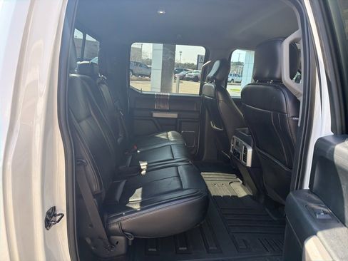 Used 2019 Ford F150 Lariat w/ FX4 Off-Road Package image 10