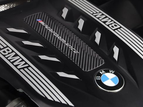 Used 2022 BMW X6 M50i w/ Executive Package image 23