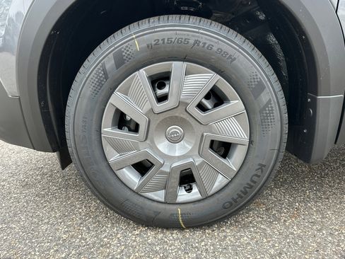 New 2026 Nissan Kicks S w/ Charging Package image 11