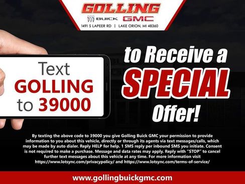 Used 2023 Chevrolet Traverse RS image 3