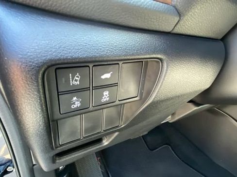 Used 2022 Honda CR-V Touring image 18